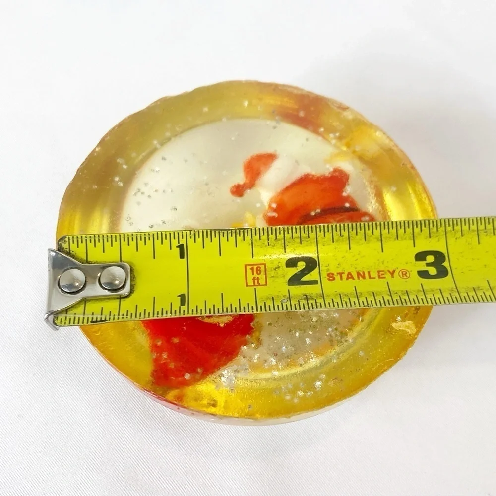 Vintage Resin Santa Mrs Claus Glitter Dome Paperweight Retro Christmas Decor